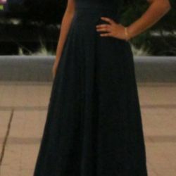 Long green lace prom dress