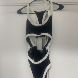 $5 Medium Aerie Pop Cut Out One Piece Swimsuit