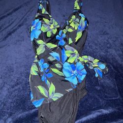 Women Bathing Suit 