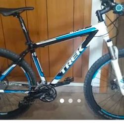 Trek Mountain Bike 