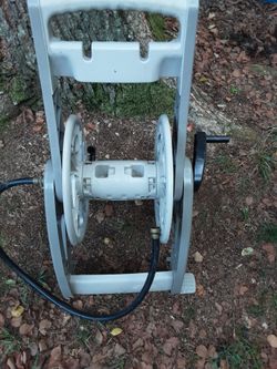 Water hose holder