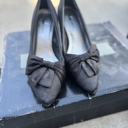 Women’s Black Bow Heels