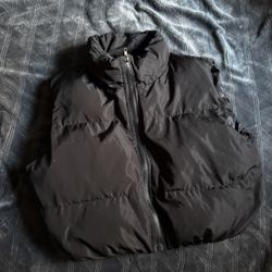 Cropped puffer Vest (read description)