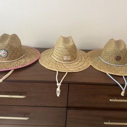 Straw Hat 2 Roxy And One Billabong 