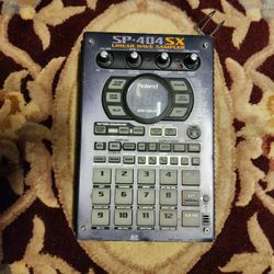Roland SP-404sx (power supply & SD Card included)