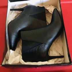 LFL by Lust For Life Women's L-Spell Boot Pointed Toe High Heel Ankle Booties SZ 9 Woman’s