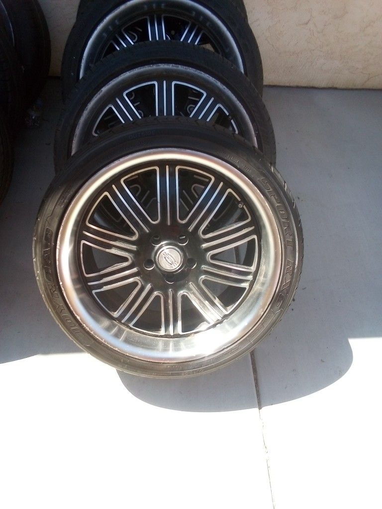 Size 18" Mustang Gt Rims & 20" ⁷⅚6