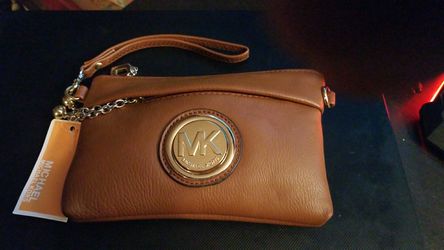 Michael Kors wristlet wallet