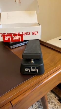 Dunlop Cry Baby Wah Pedal with Box