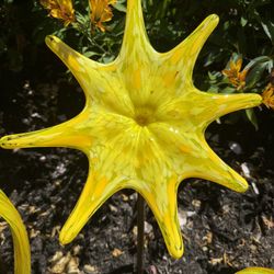 Outdoor Fountain Glass Flower Water Spitter 