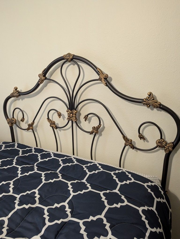 Queen Mattress/Headboard/Frame/Linens