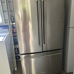 Kitchen Aide Stainless French Door Fridge 