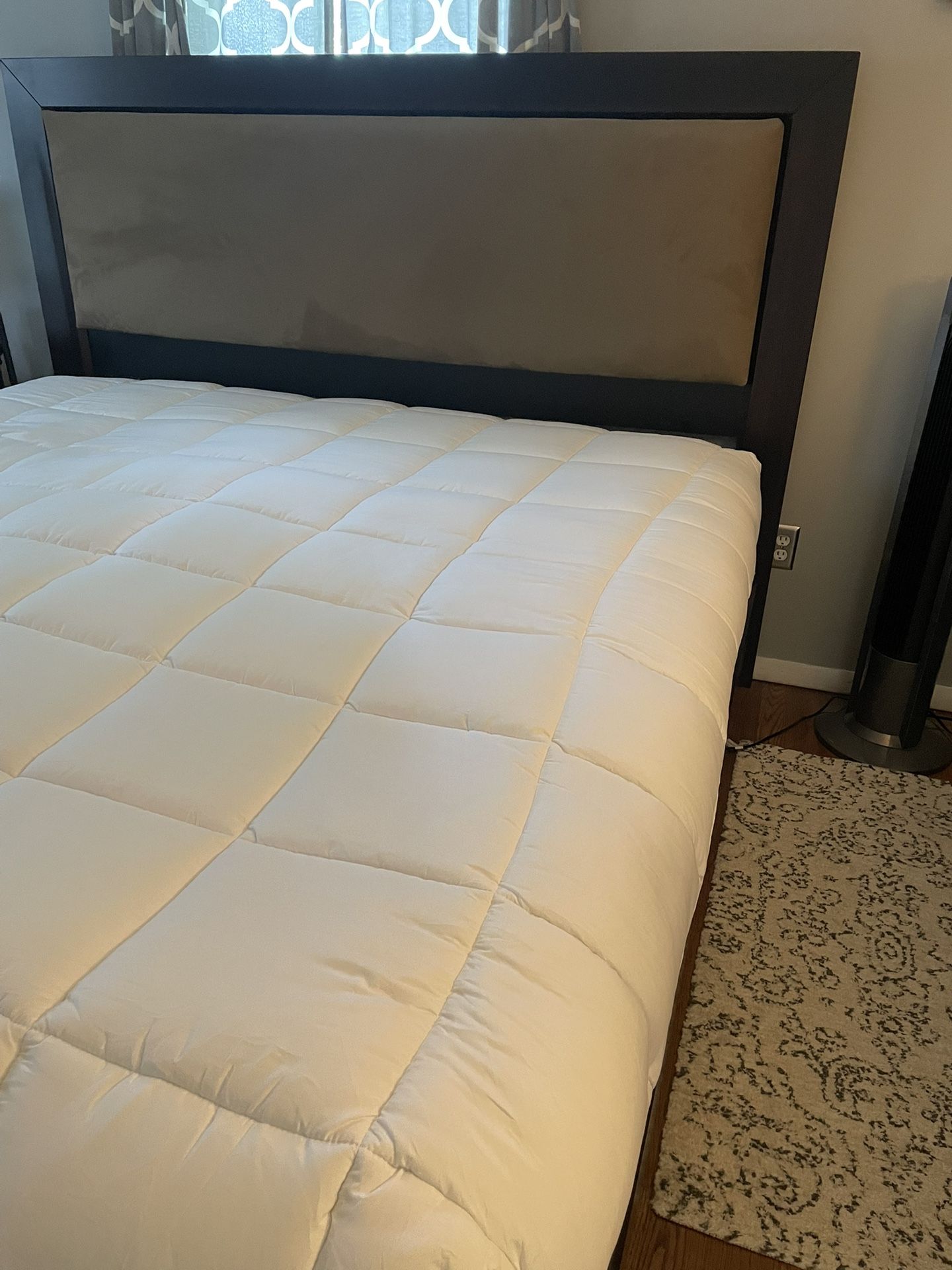 King Sized Bed For Sale
