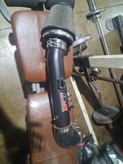 Toyota sequoia 05 intake