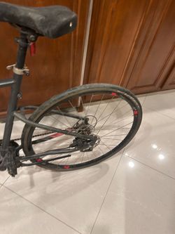 BTwin Riverside 500 city commuter  bike