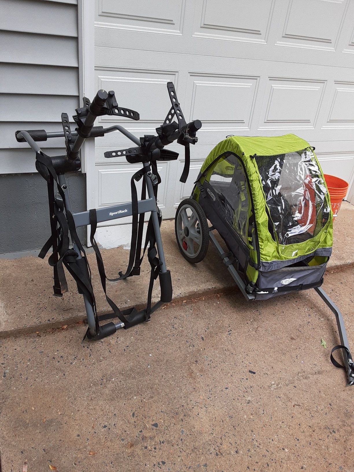 Bycicle rack for mid SUV, 3 bikes, kid carrier