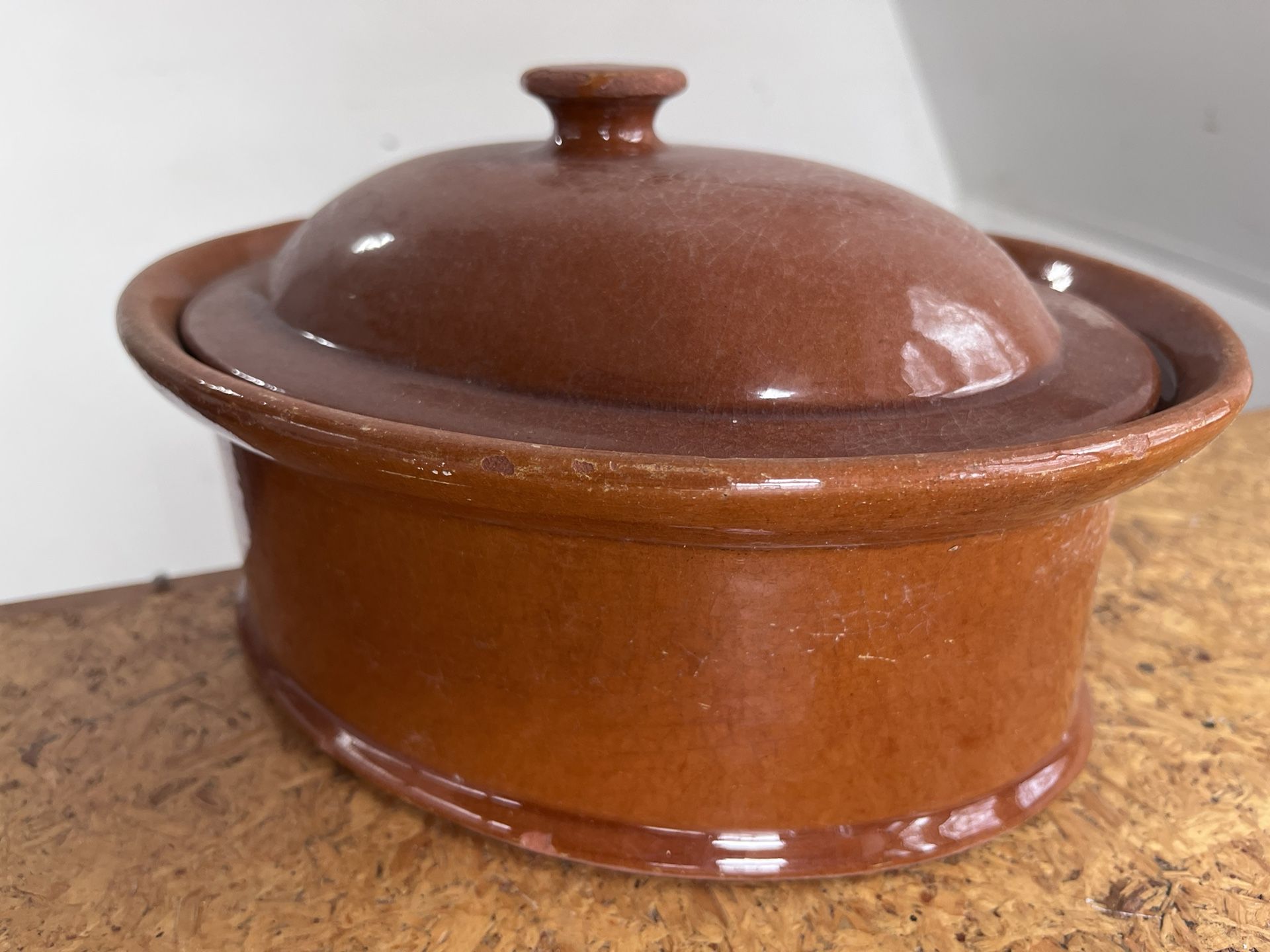 Spanish Crock Pot 10” x 7-3/4” x 5-3/4”