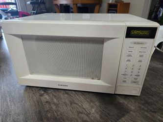 Samsung Countertop Microwave White