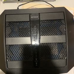 Net Gear Router  For $75