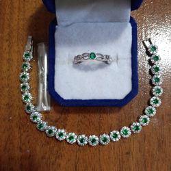 New .925 Sterling Silver Emerald Ring Size 7 And Bracelet 