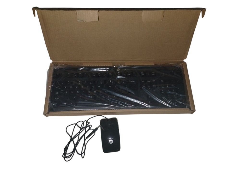 HP Computer Keyboard And Mouse Pad Set