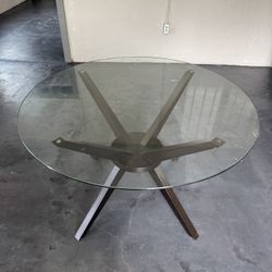 Beautiful Glass Dinner Table! 