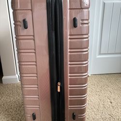 IFly Brand Luggage.  Large Size.