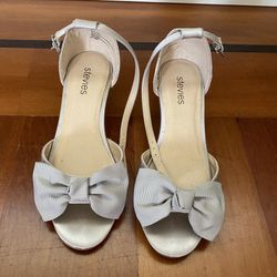 Girl’s Dress Shoes