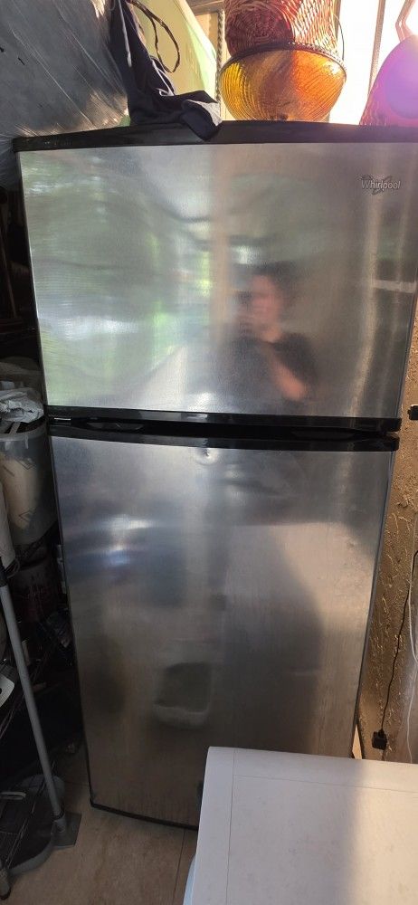 Refrigerator
