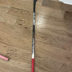 Bauer Vapor Hyper Light 40 Flex Right Handed P 28