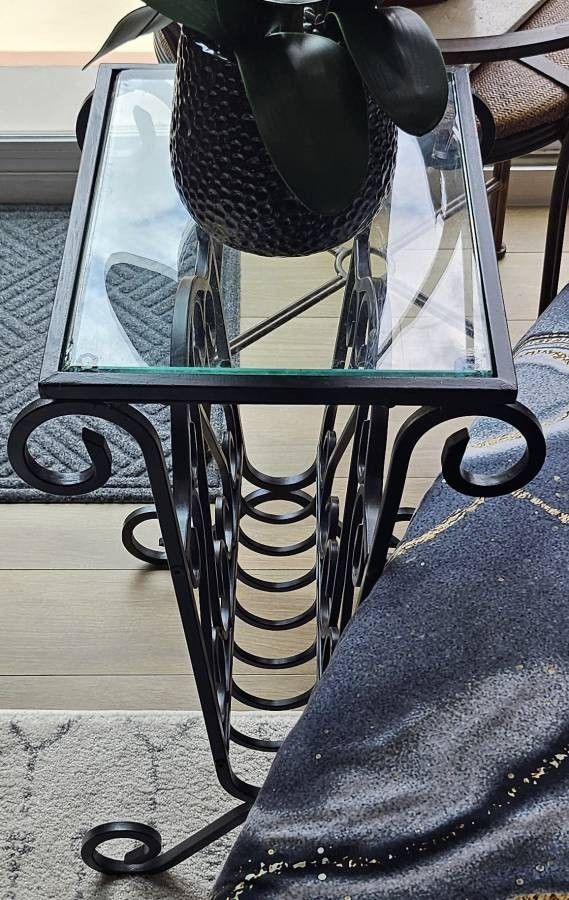 Black Iron/ Glass Plant Stand/ Magazine Holder.