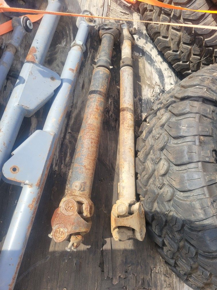 Jeep Xj Built Axles, 35 Inch Tires, Rockjock Steering. for Sale in