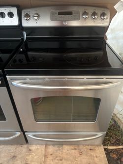 Ge glass top stove