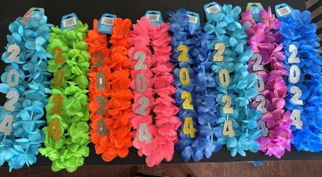 Graduation leis