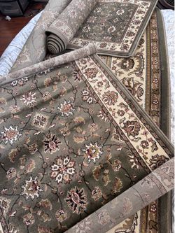 New KM Roma collection 3 pc Carpet set.