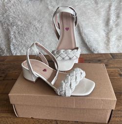 Steve Madden kids white heels size 2