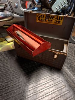 Tool box metal.