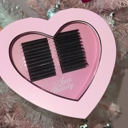 brown trays
