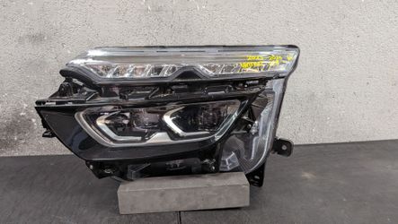 2023-2024-2025 VINFAST VF8 LEFT HEADLIGHT OEM USED #10825