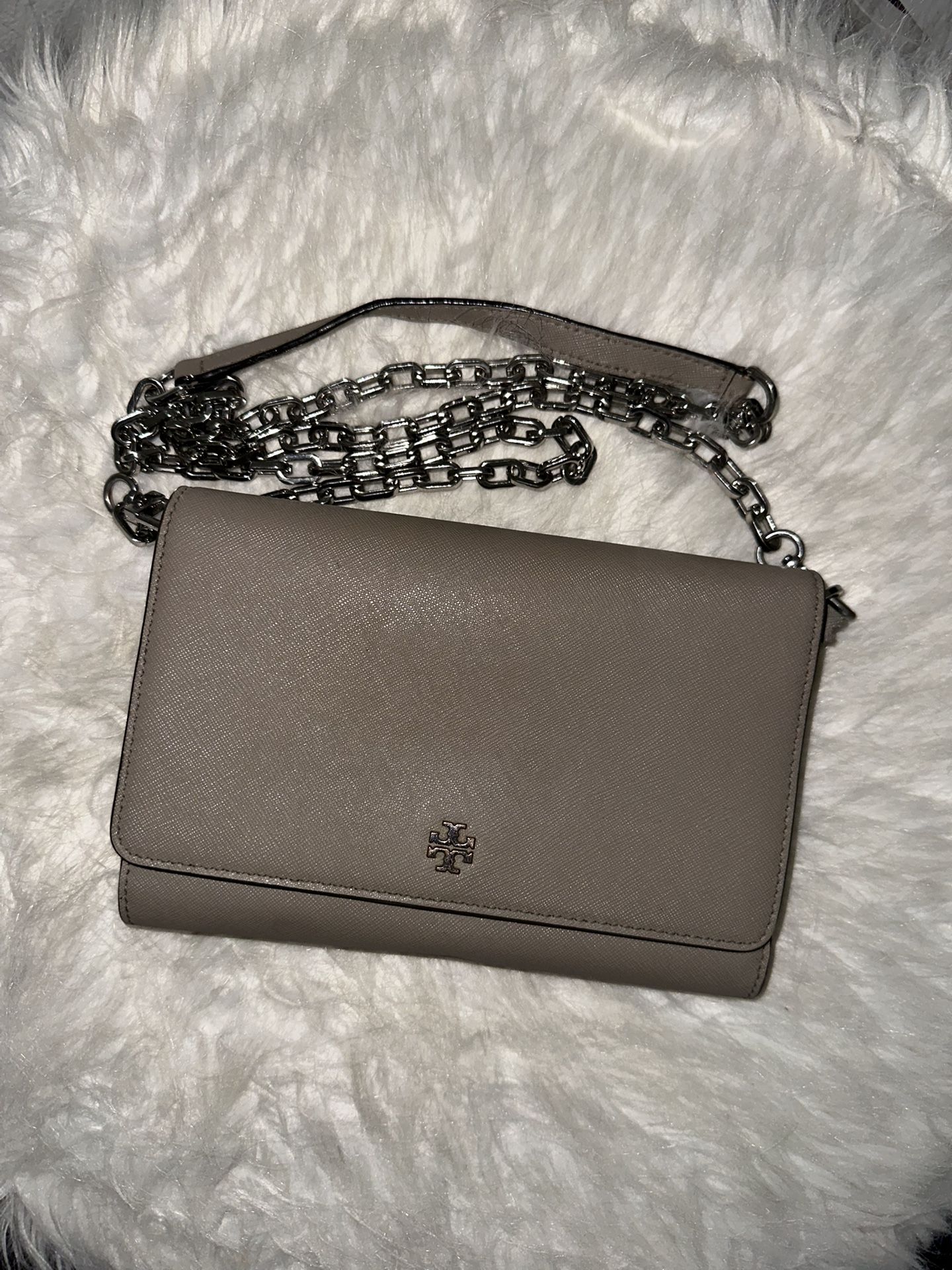 Tory Burch Robinson Envelope Chain Wallet