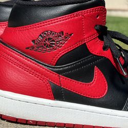 Nike Air Jordan 1
