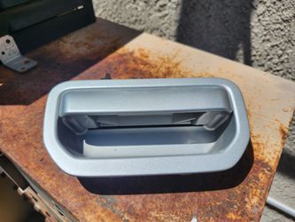 Rear beddoor handle honda Ridgeline
