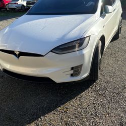Tesla Model X P90D