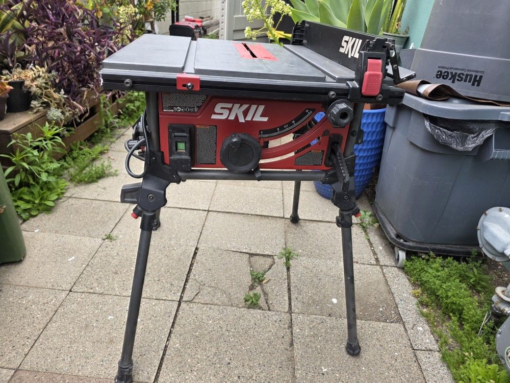 Table Saw Skil
