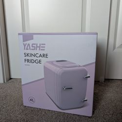 Mini Fridge 