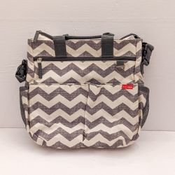 SKIP HOP Duo Signature Diaper Bag