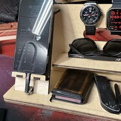 Everyday Carry Stand. Customize With Your Name, Logo And Colors.  