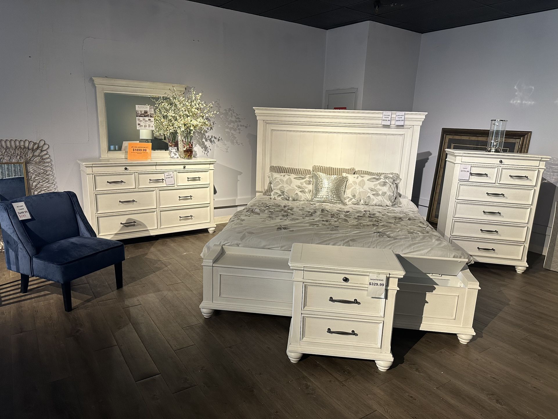 4PC King Bedroom Set 