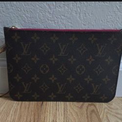 Louis Vuitton Authentic Pouch