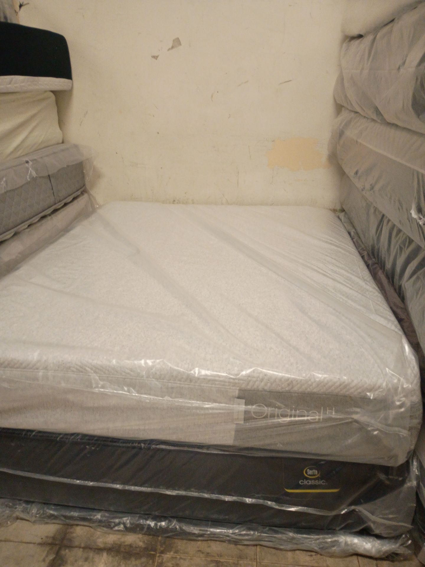 💤💤💤 $499 original hybrid available $499 💤💤💤
